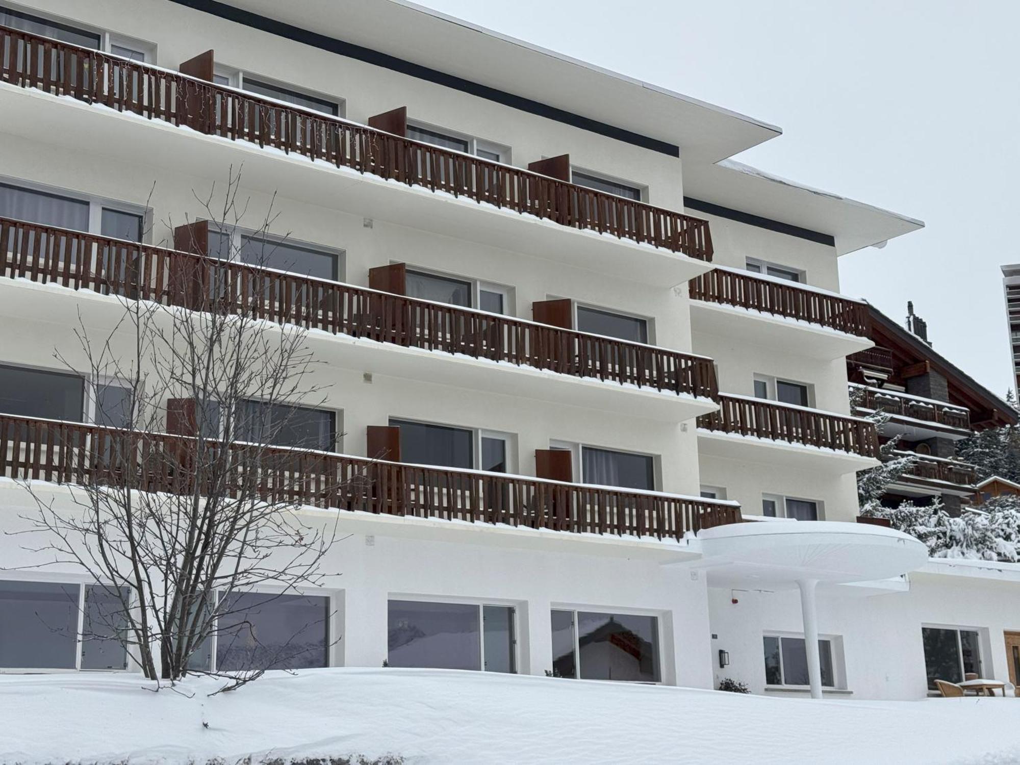 Crans Montana Suites Eksteriør billede