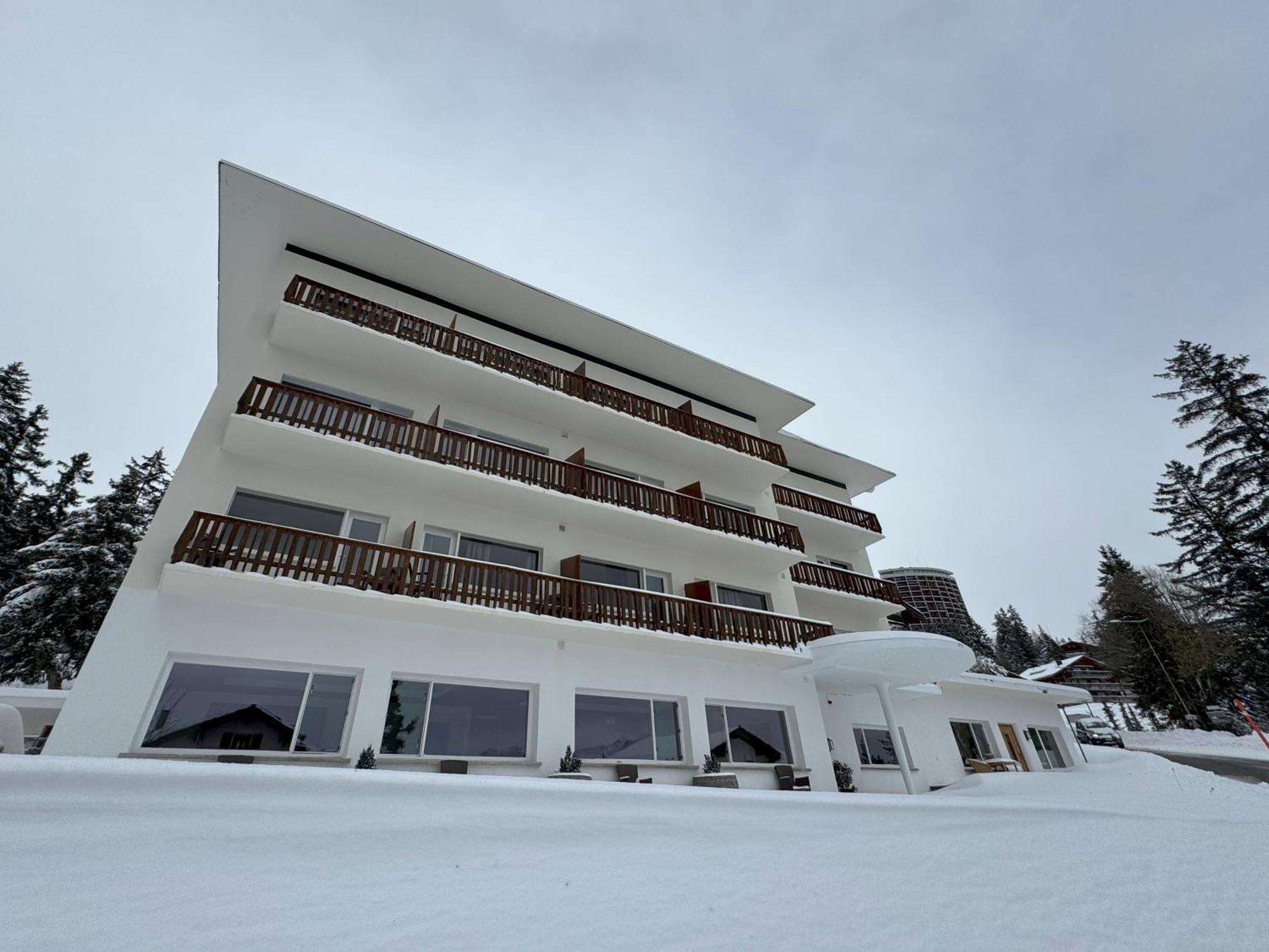 Crans Montana Suites Eksteriør billede