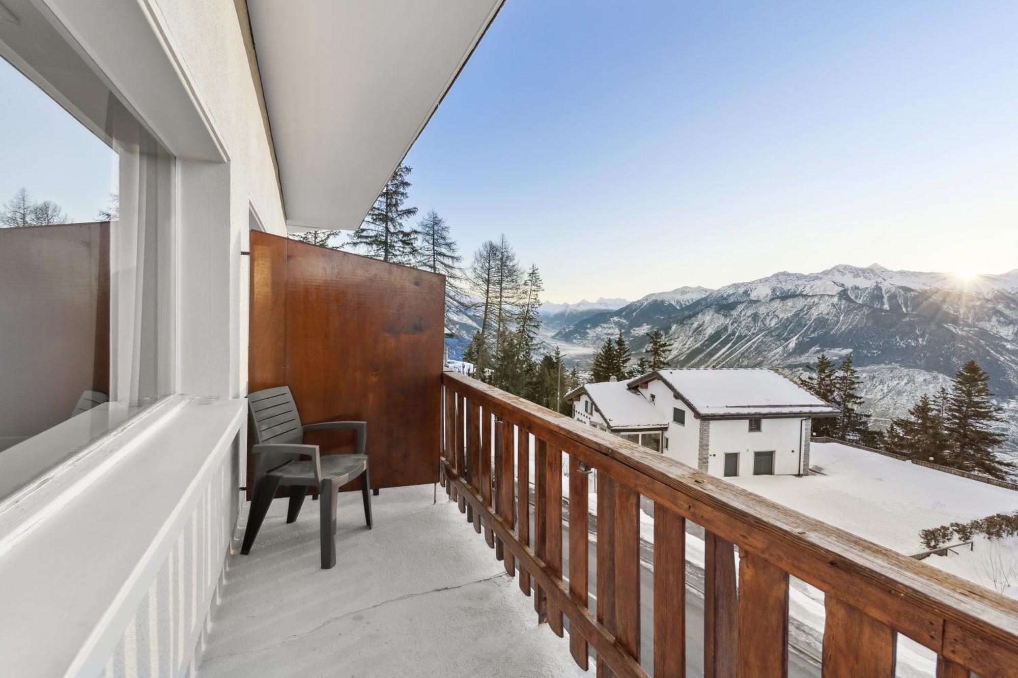 Crans Montana Suites Eksteriør billede