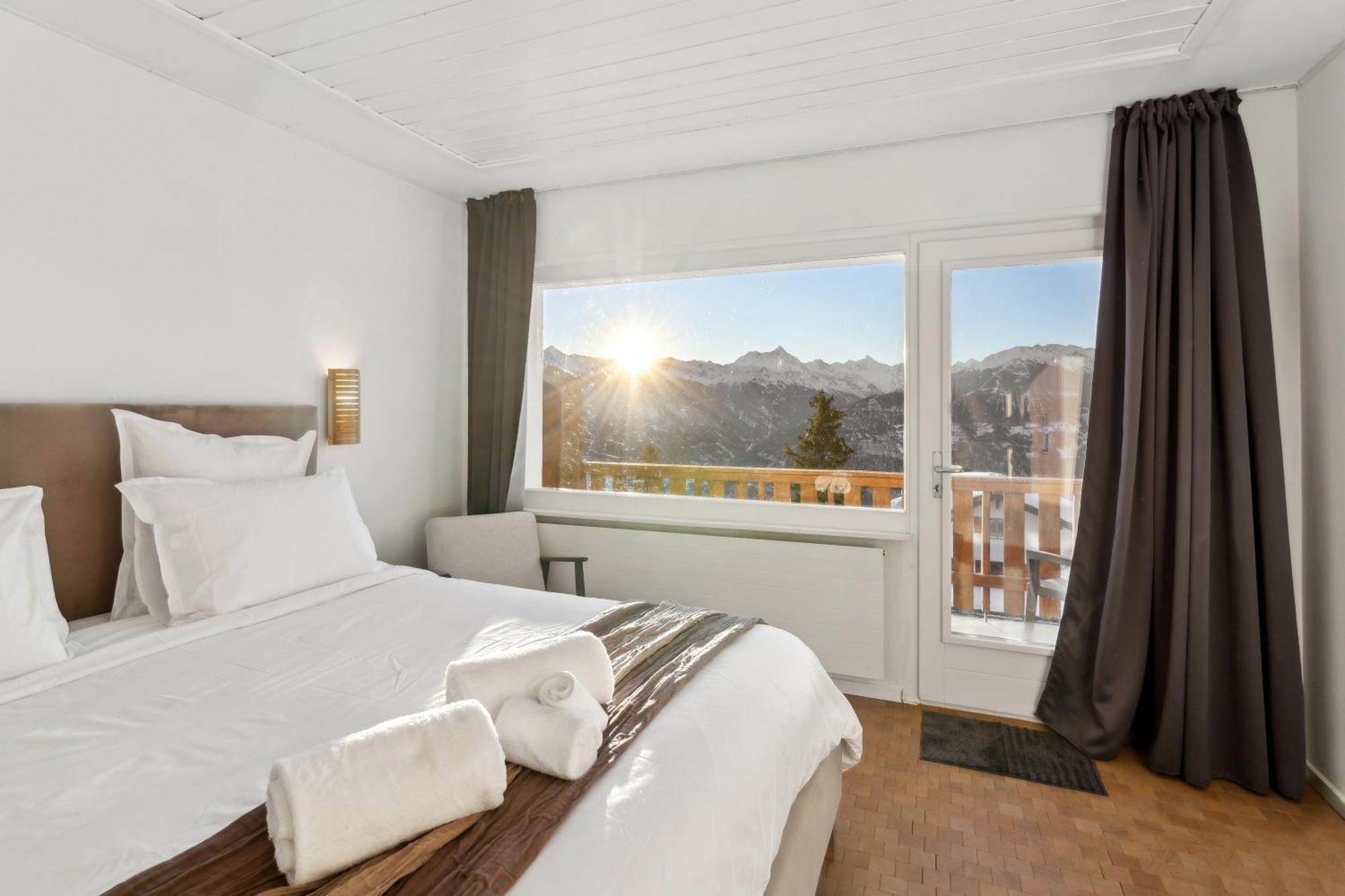 Crans Montana Suites Eksteriør billede